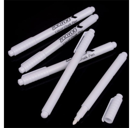 Caneta tinta branca para etiquetas pretas